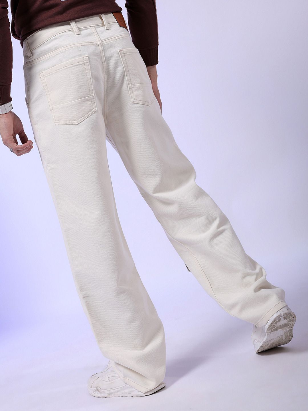 The Indian Garage Co Men White Relaxed Fit Clean Look Jeans