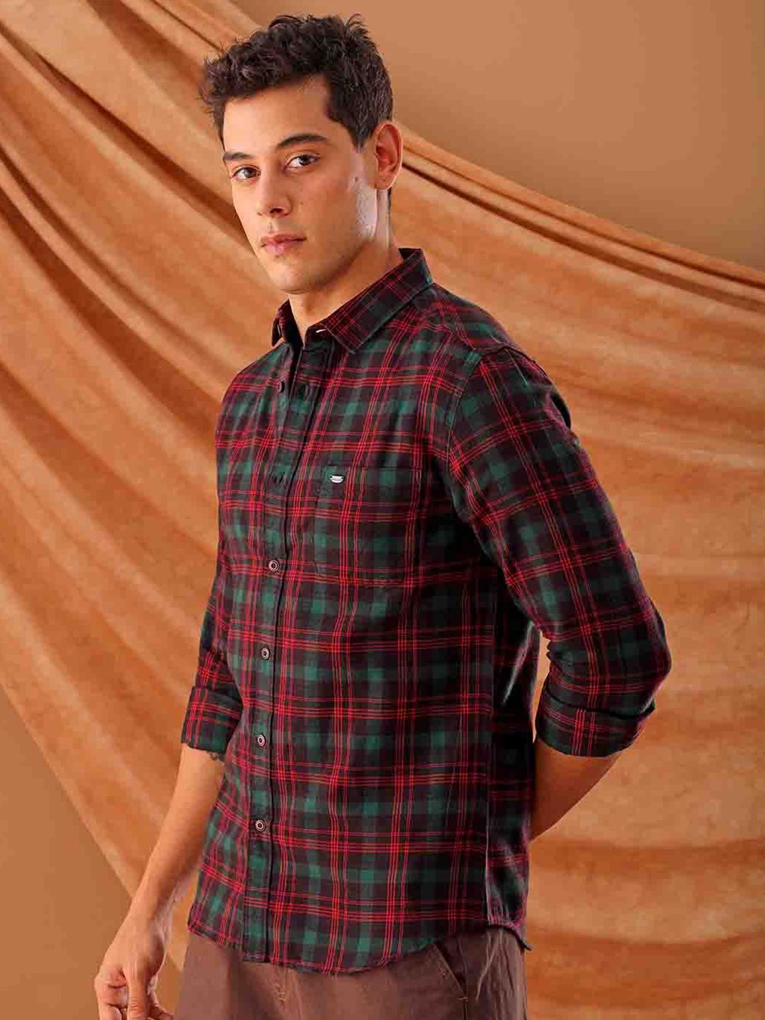 The Indian Garage Co. Spread Collar Slim Fit Tartan Checks Cotton Casual Shirt