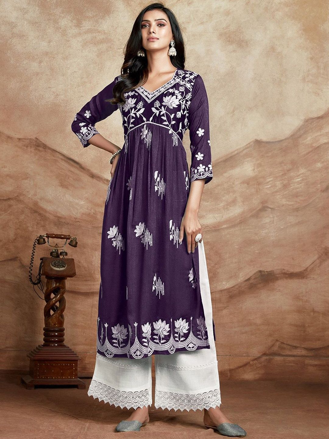 KALINI Women Chikankari Embroidery Kurta