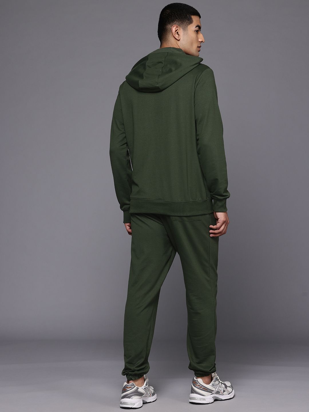 HRX by Hrithik Roshan Men Printed Hooded Lifestyle Tracksuit