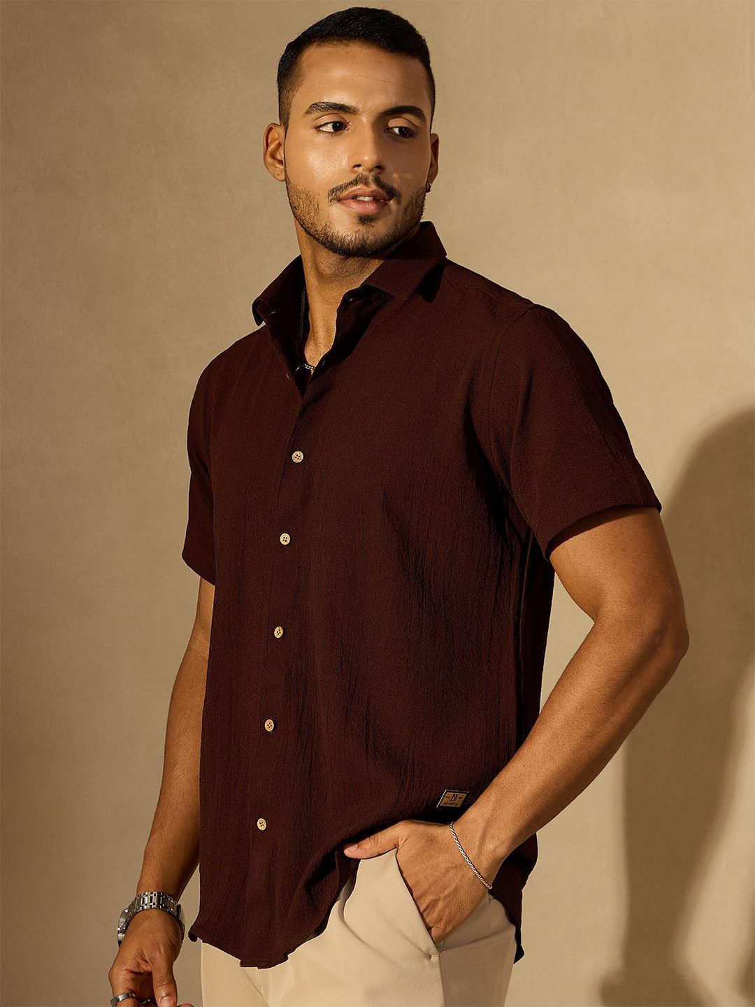 DENNISON Men Solid Spread Collar Oversized Smart Casual Shirt