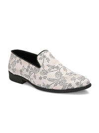 House of Pataudi Men Embroidered Casual Slip On Mojaris