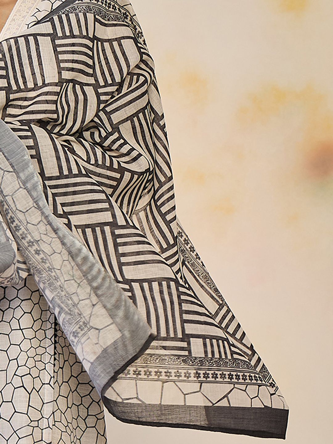 Indo Era Women Printed Regular Thread Work Pure Cotton Kurta with Trousers & With Dupatta