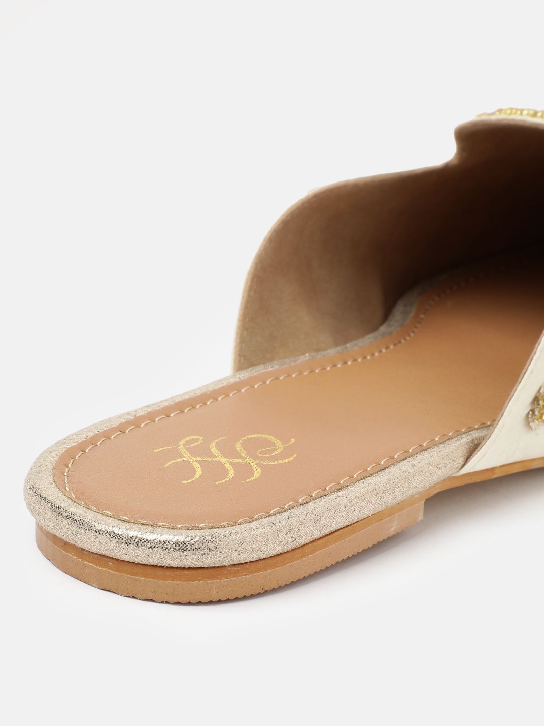 House of Pataudi Women Ethnic Embellished Mules