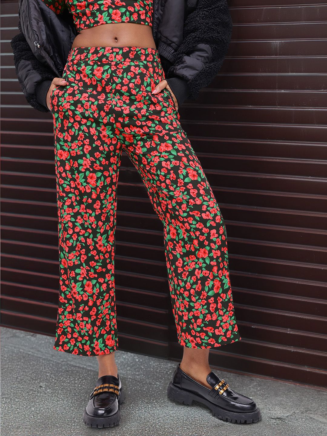 DressBerry Dark Floral Printed Romance Trousers