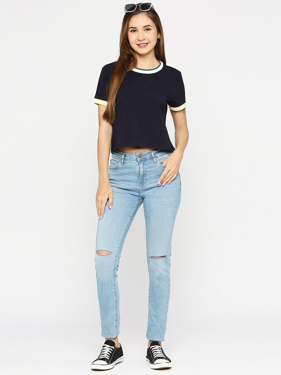 SPYKAR Women Mid-Rise Light Shade Light Fade Slash Knee Ripped Adora Non Stretchable Jeans - Skinny Fit