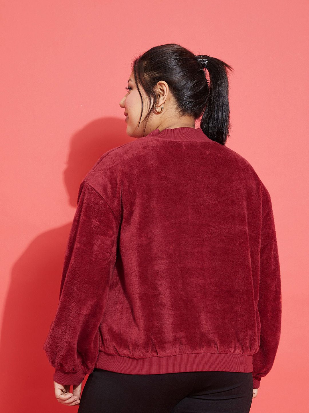 SASSAFRAS Curve Plus Size Round Neck Sweatshirt
