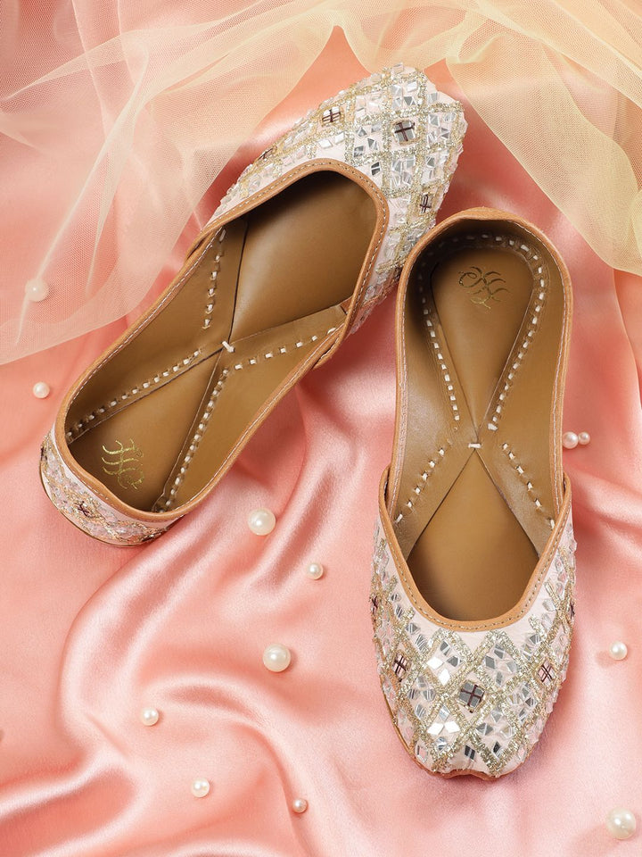 House of Pataudi Women Mirror Embellished Mojaris