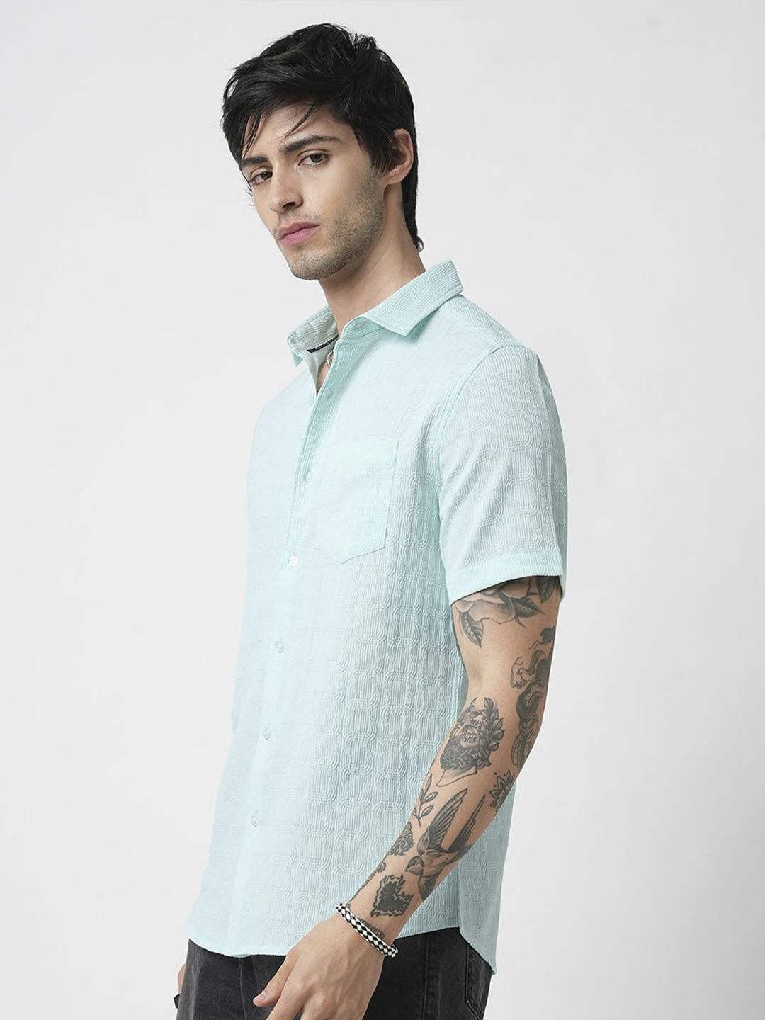 VASTRADO Men Classic Spread Collar Solid Slim Fit Casual Shirt
