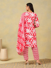 Mamicha Women Floral Printed Regular Pure Cotton Kurta with Trousers & With Dupatta