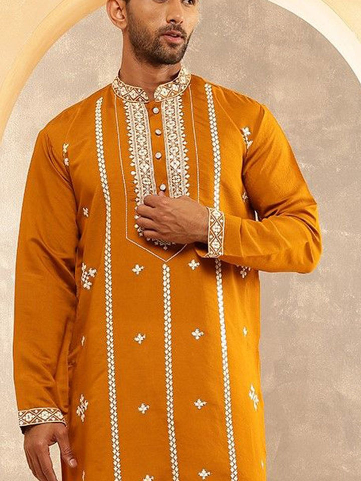 Anouk Geometric Embroidered Mandarin Collar Thread Work Cotton Silk Straight Kurta