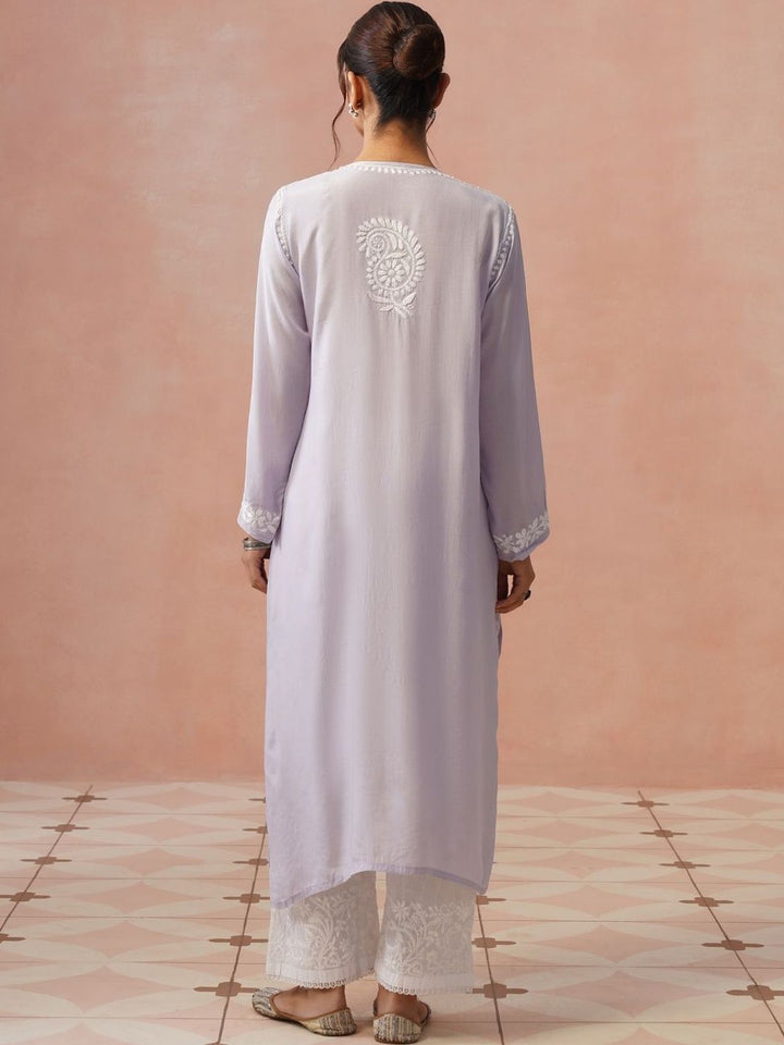 Rumah Wanita Chikankari Motif Etnik Bersulam Kurta Chikankari