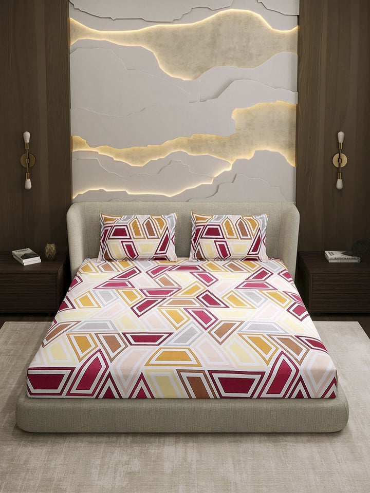 Monte Carlo Pink & White Printed Cotton 104 TC Queen Bedsheet Set 2.24 m x 2.54 m