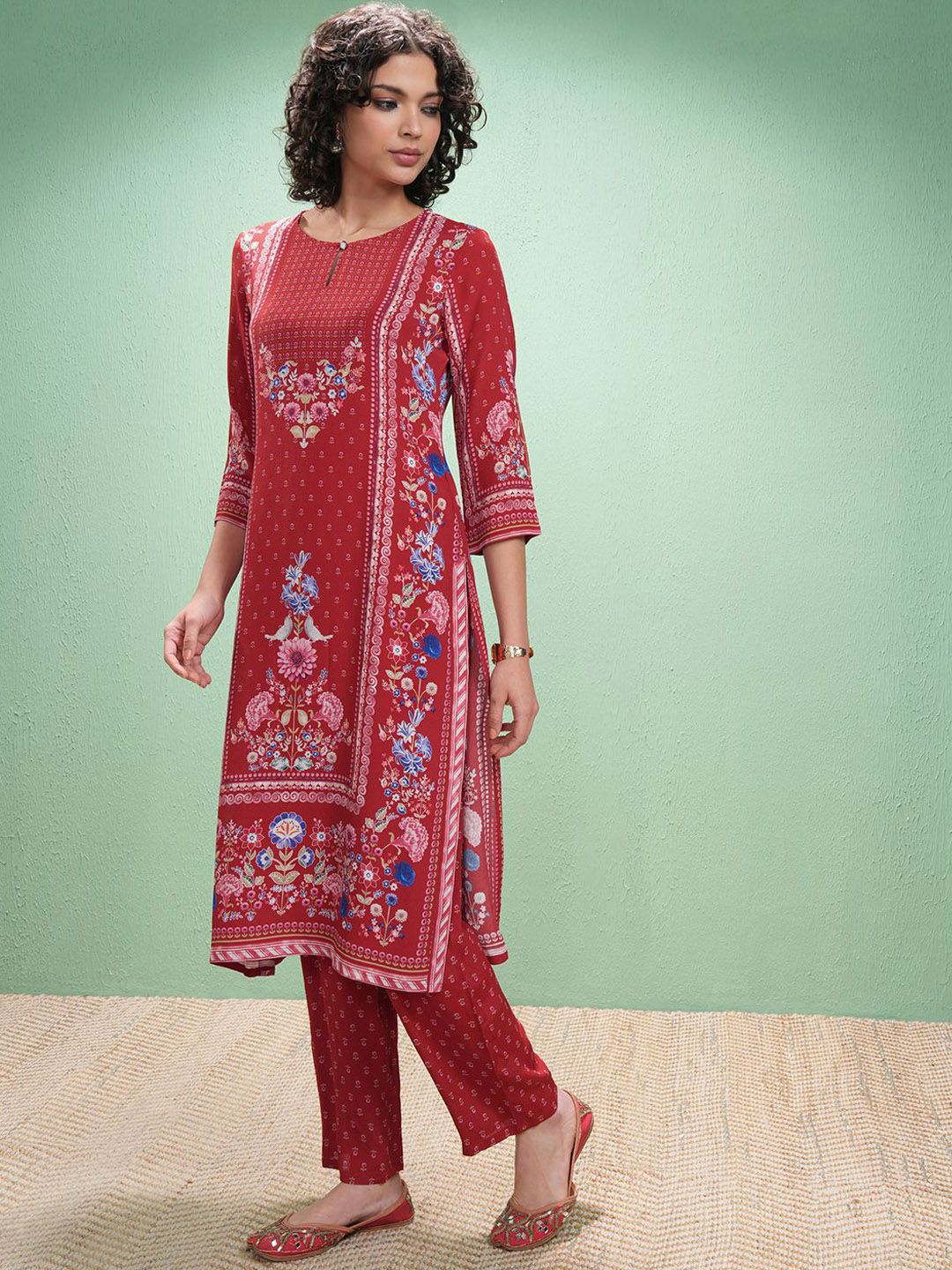 Vishudh Floral Printed Keyhole Neck Straight Kurta With Trousers & Dupatta