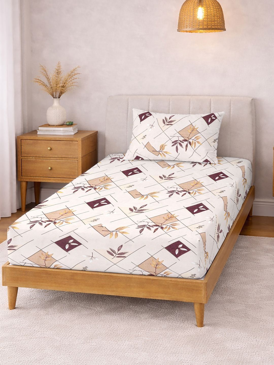 KLOTTHE Cream Color & Brown Printed 300 TC Single Bedsheet & Pillow Covers- 2.25 m x 1.5 m