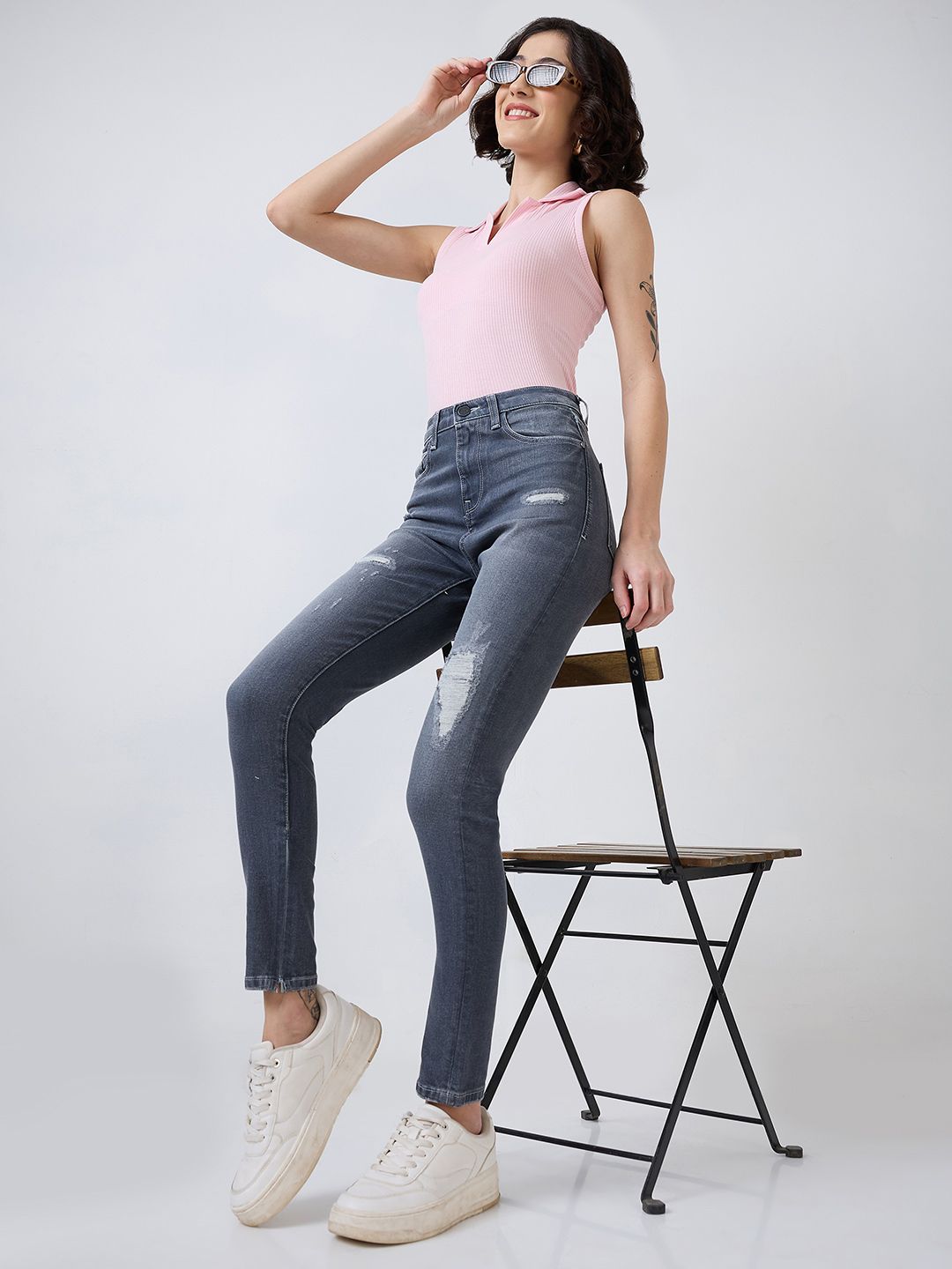 SPYKAR Women Slim Fit High-Rise Low Distress Heavy Fade Jeans