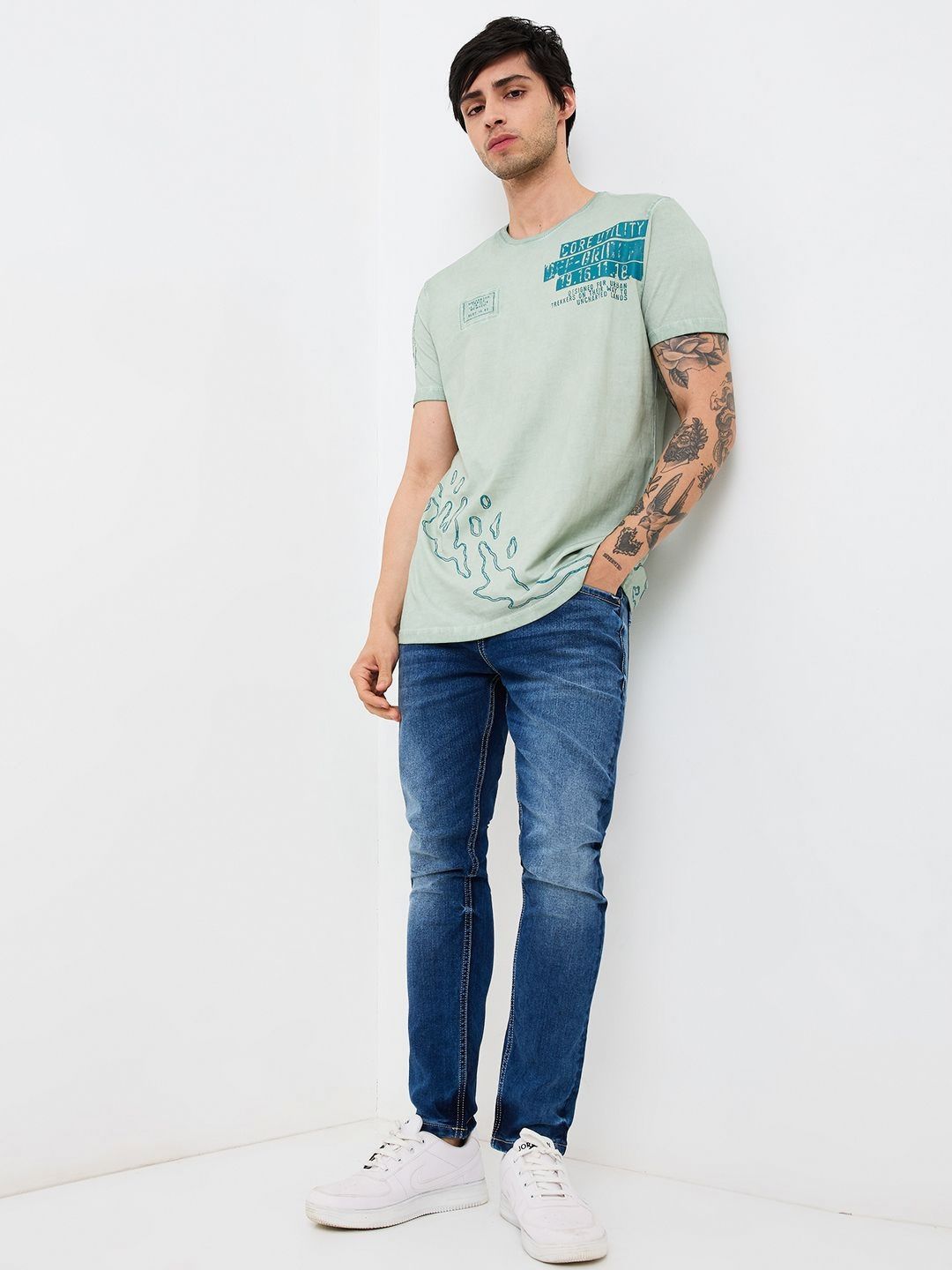 SPYKAR Men Typography Printed Round Neck Cotton Slim Fit T-shirt