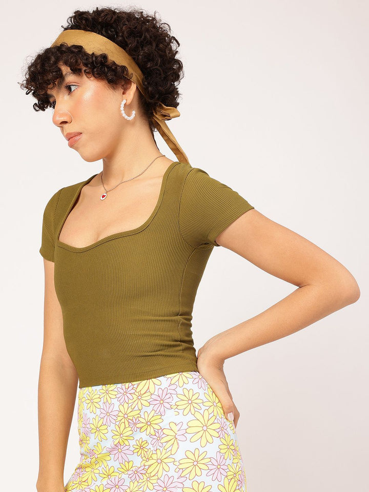 DressBerry Elevated Basic Sweetheart Neck Top