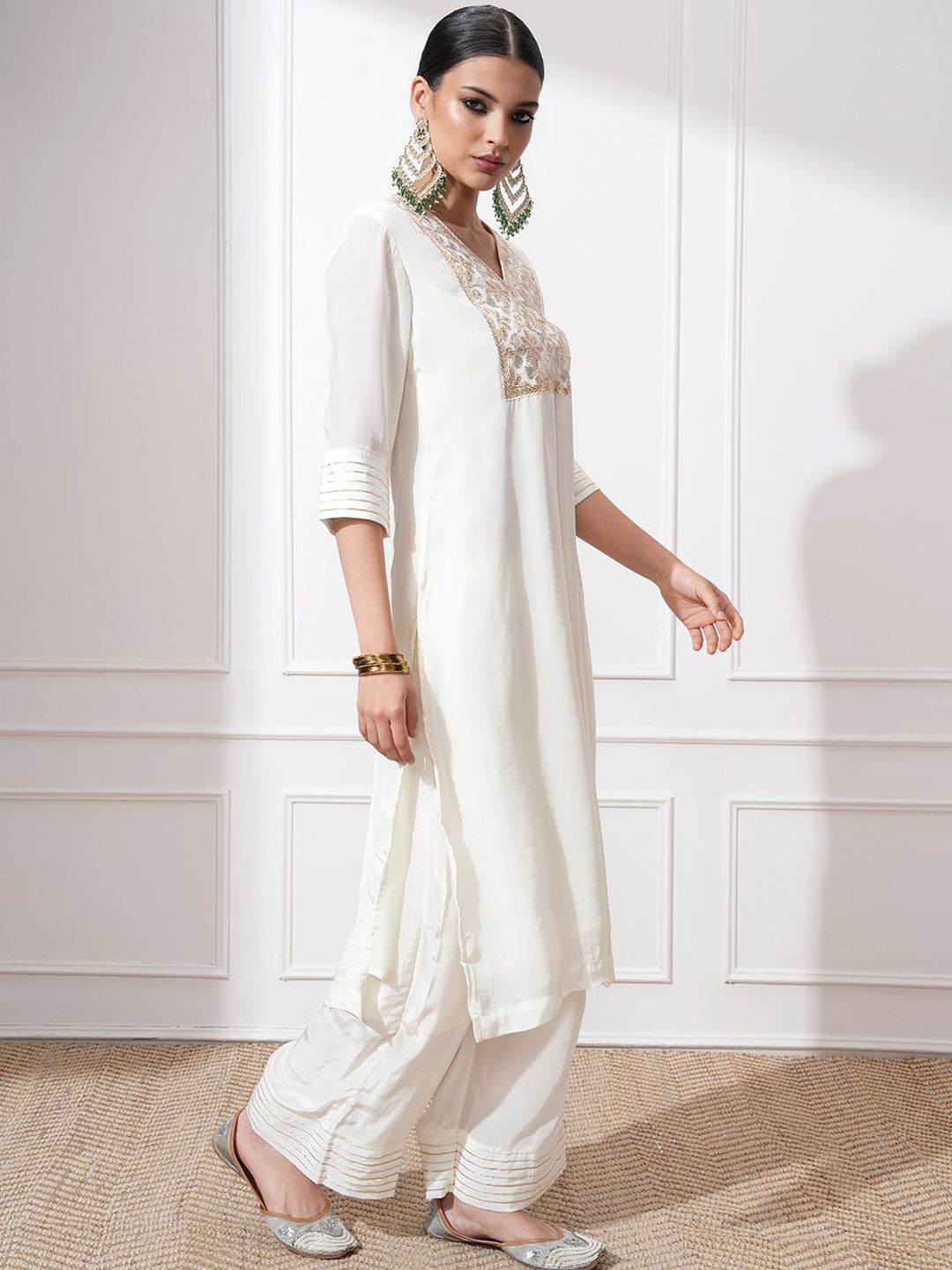 Vishudh Women Ethnic Motifs Embroidered Regular Kurta with Trousers & With Dupatta