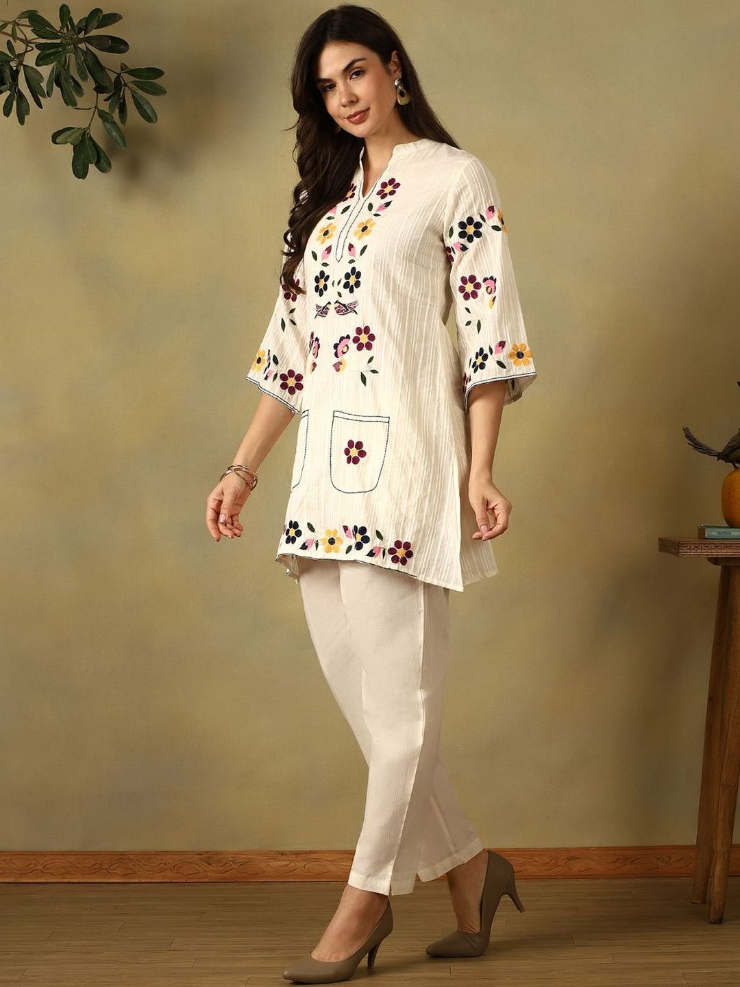 Mamicha Floral Embroidered Tunic with Trousers