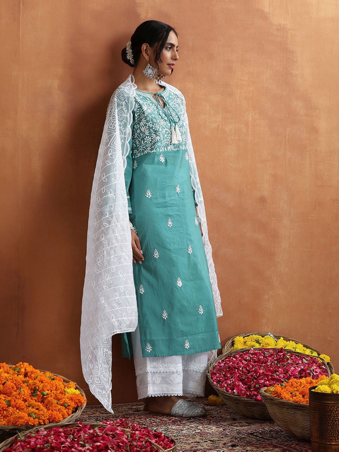 Rumah Wanita Chikankari Kurta Bersulam Chanderi Hijau Chikankari