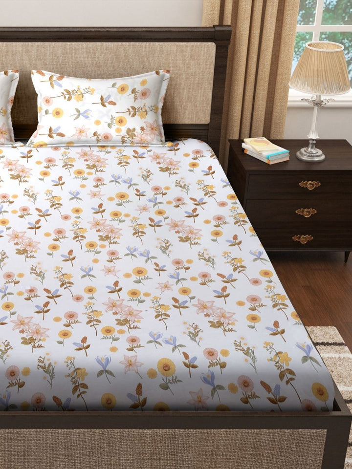 Myntra Elegant Homes White & Green Floral 300 TC King Cadar dengan 2 Sarung Bantal