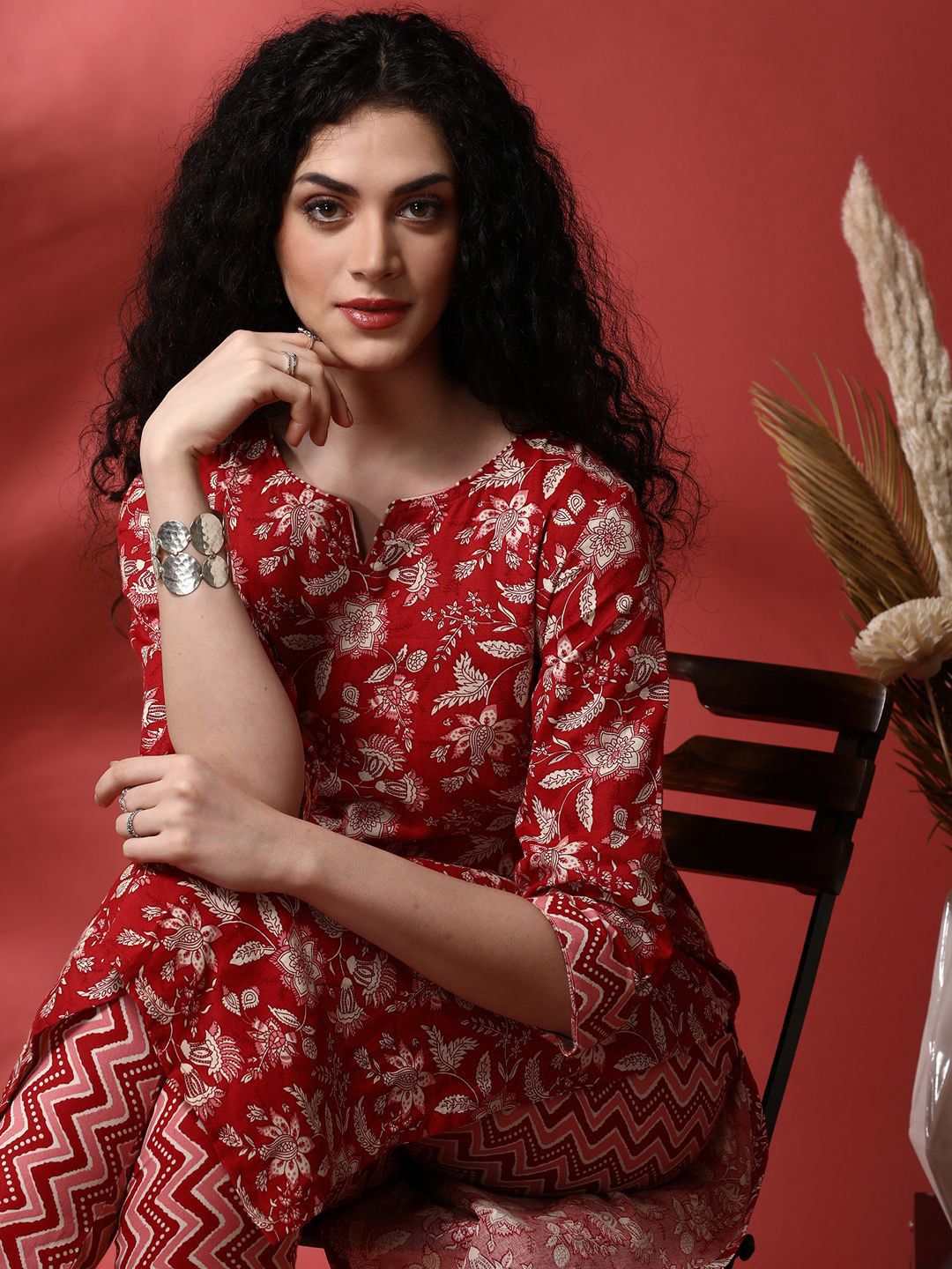 Anouk Floral Printed Round Notch Neck Straight Kurta With Trousers & Dupatta