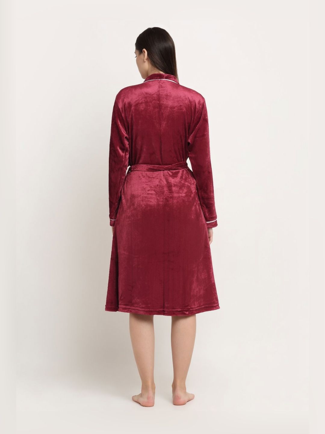 KLOTTHE Red & White Long Sleeve Woollen Bath Robe With Belt