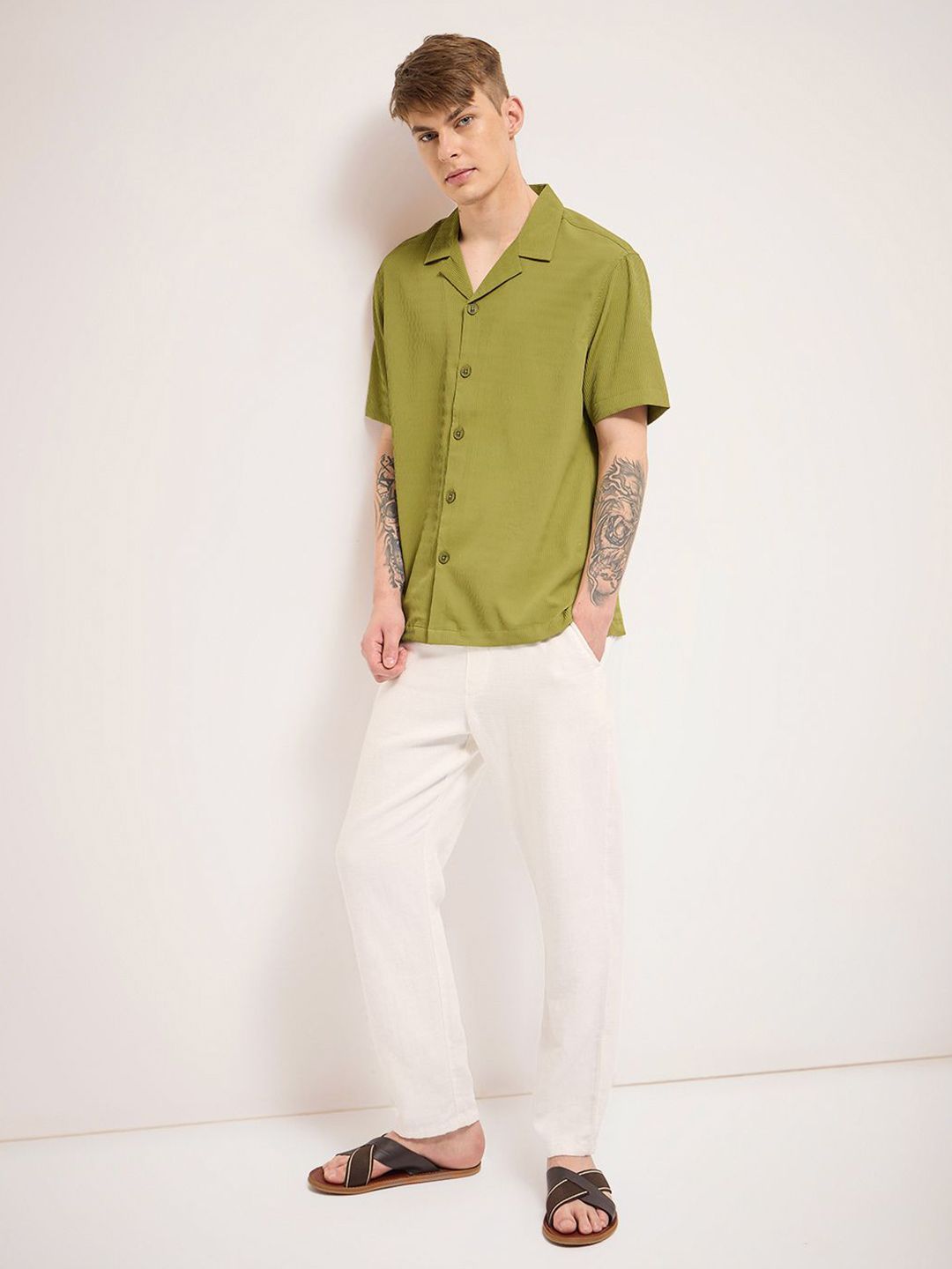 THE BEAR HOUSE Men Cuban Collar Abstract Printed Casual Shirt