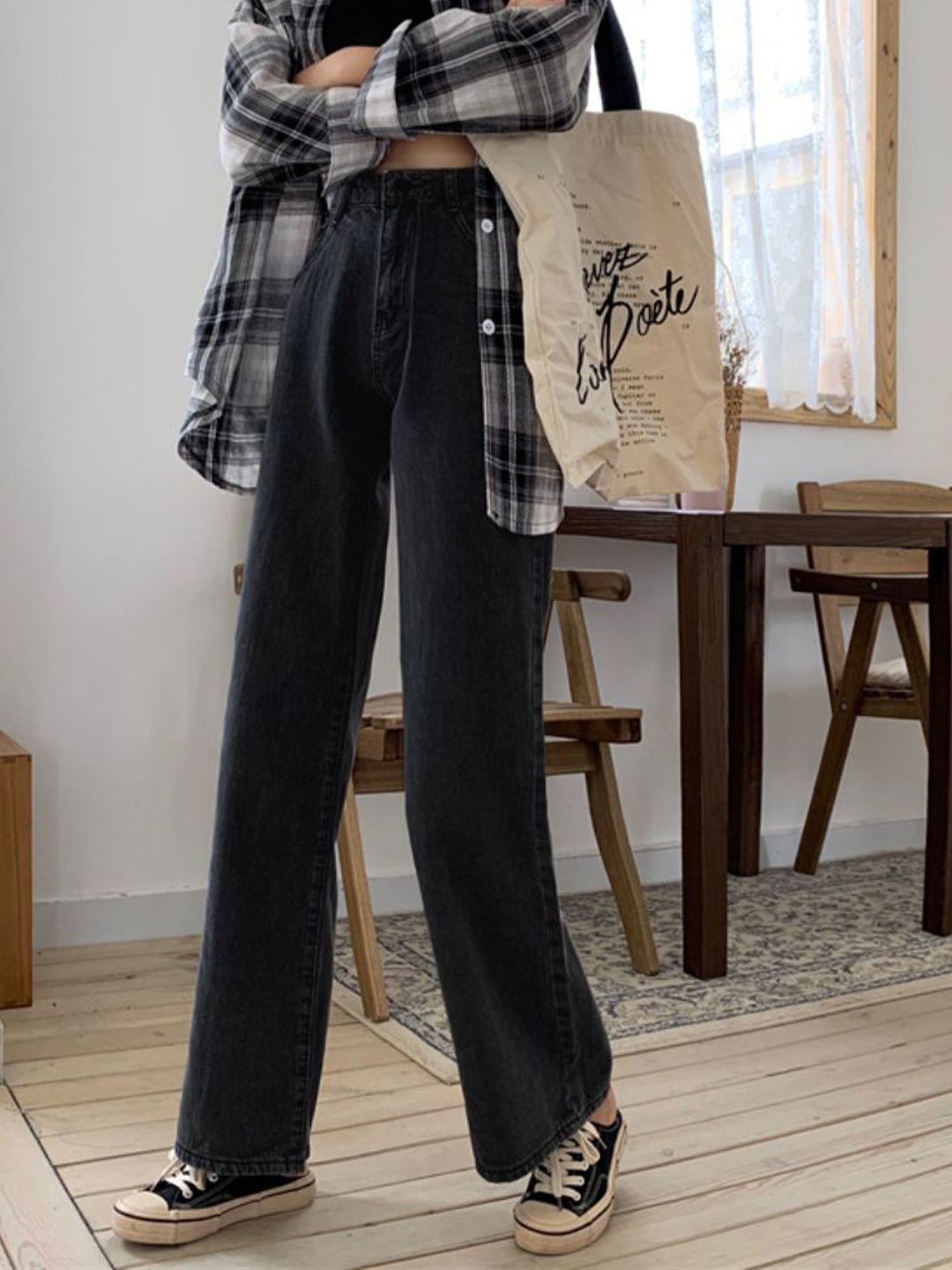 DressBerry Women Straight Fit High -Rise Jeans