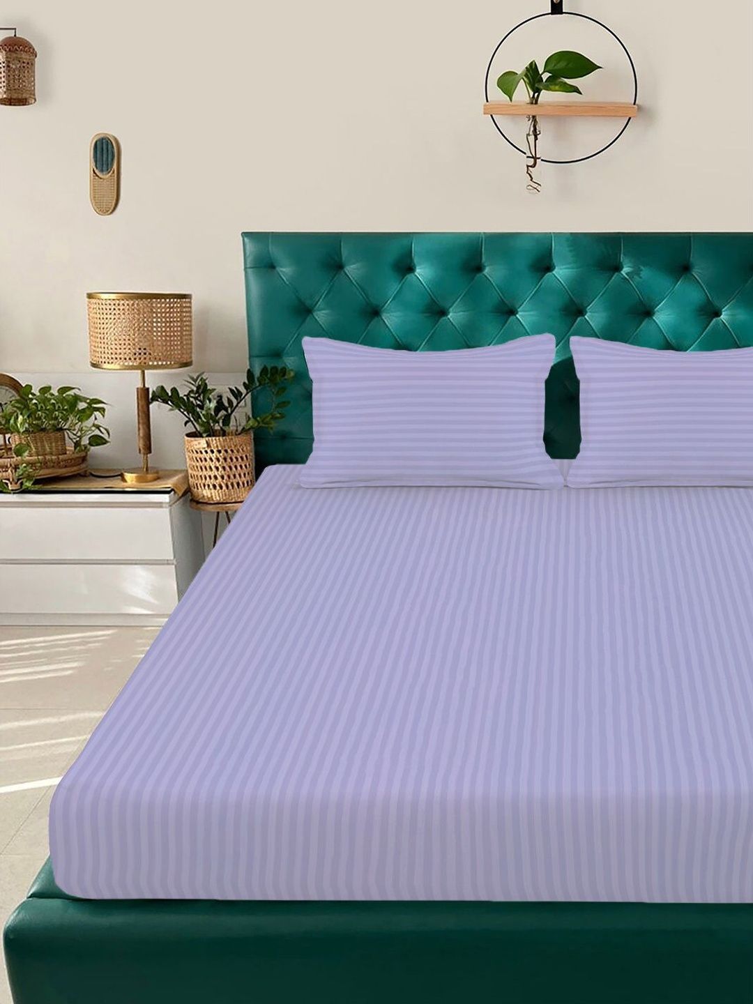 KLOTTHE Lavender Striped 300 TC King Size Bedsheet with 2 Pillow Covers