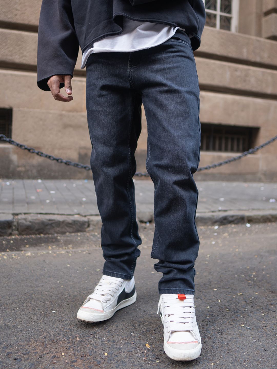 Powerlook Men Mildly Distressed Jeans