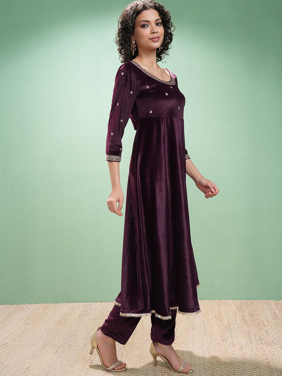 Vishudh Floral Yoke Design Zari Velvet A-Line Kurta With Trouser