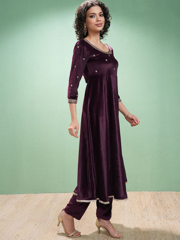 Vishudh Floral Yoke Design Zari Velvet A-Line Kurta With Trouser