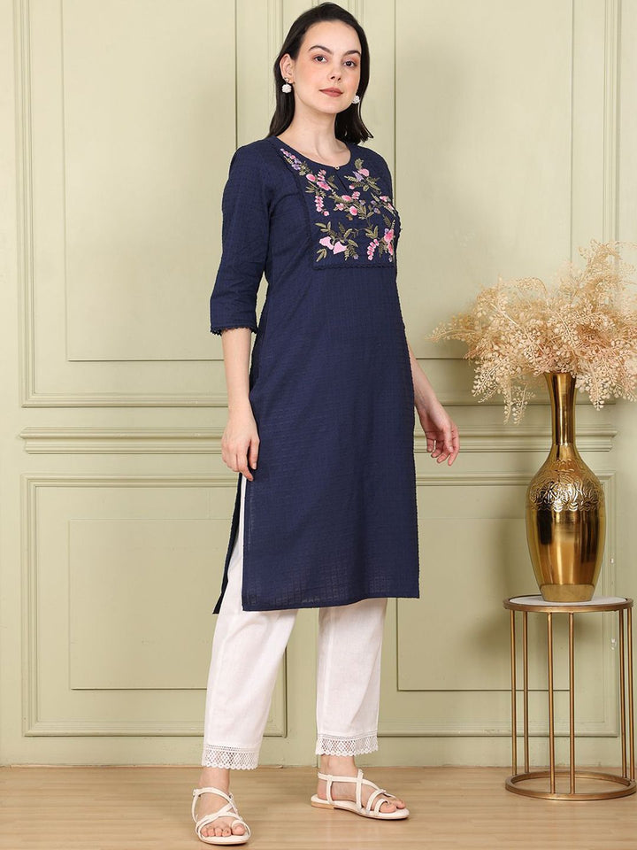 W Women Yoke Design Flared Sleeves Thread Work Kurta