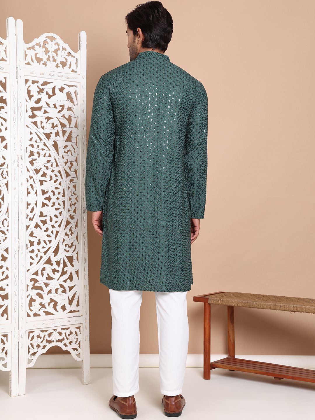 Jompers Men Embroidered Regular Sequinned Kurta with Pyjamas
