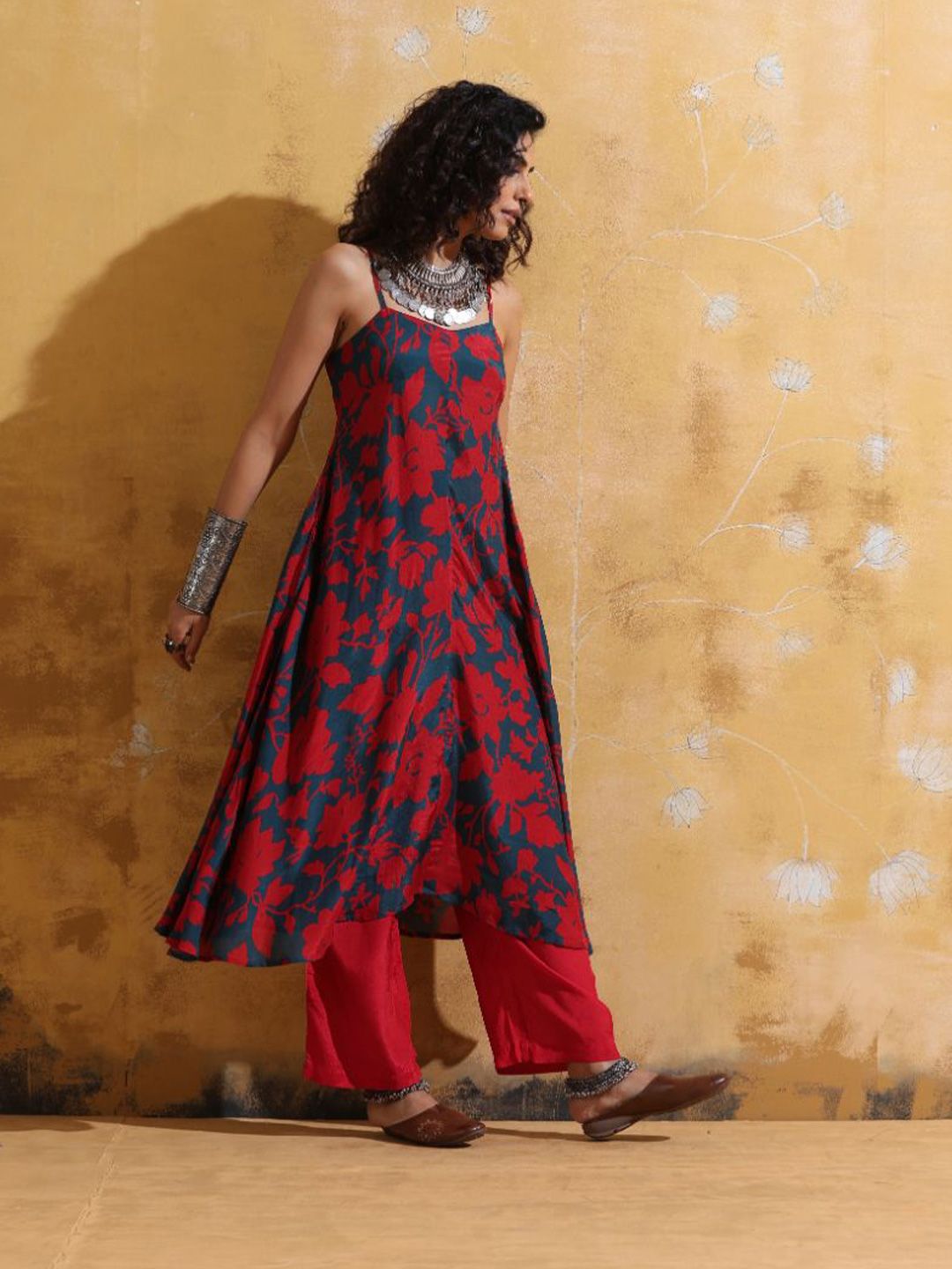 trueBrowns Women Red Teal Jaal Print Muslin Silk Flared Kurta Set