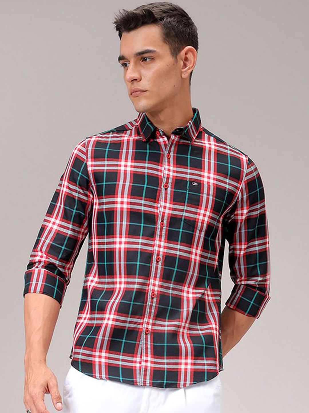 The Indian Garage Co Men Cutaway Collar Checked Cotton Slim Fit Casual Shirt