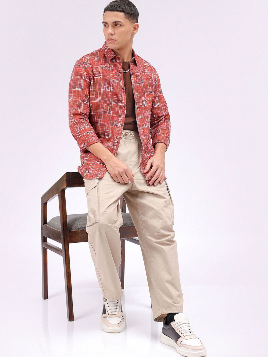 The Indian Garage Co Men Cutaway Collar Checked Cotton Slim Fit Casual Shirt