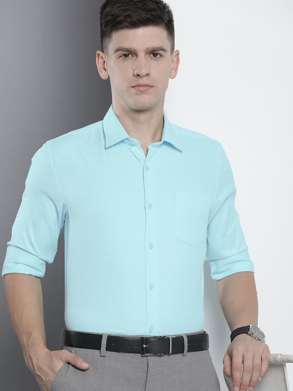 The Indian Garage Co. X Luxe Men Solid Slim Fit Opaque Formal Shirt