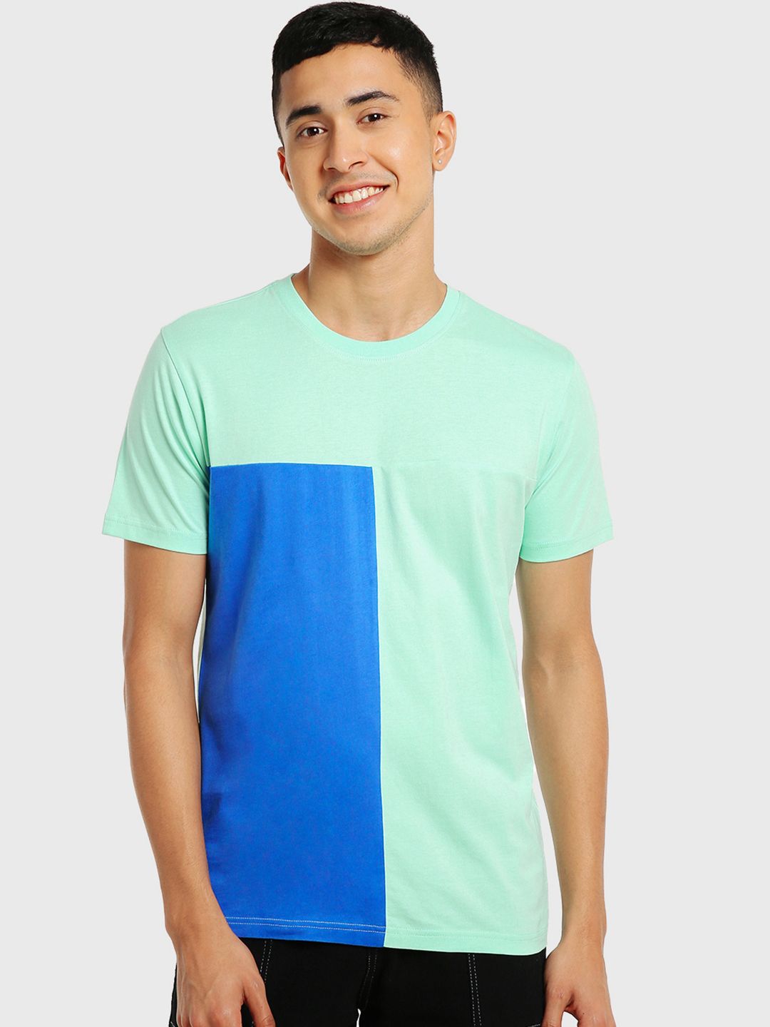 Bewakoof Men Colourblocked T-shirt