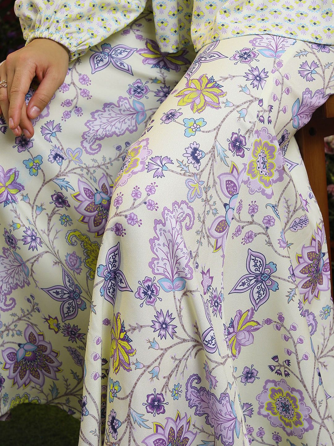 Vishudh  Floral Printed A-Line Top With Flared Palazzos