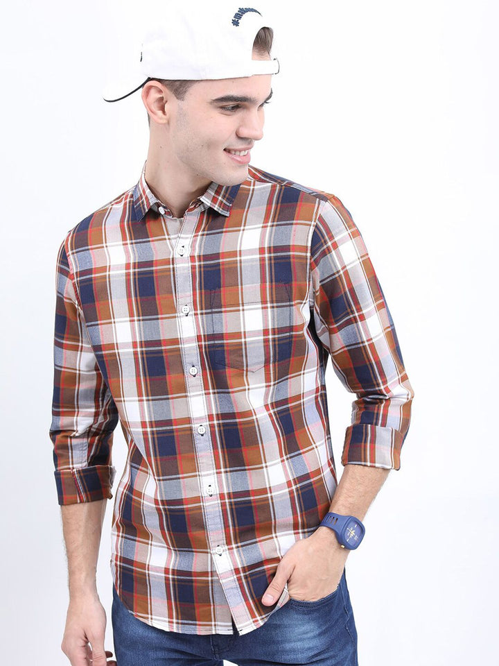 HIGHLANDER Men Checked Casual Slim Fit Shirt
