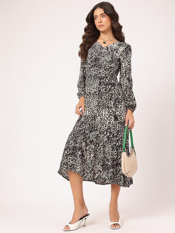 DressBerry Chic Charm Animal Print Midi Empire Dress