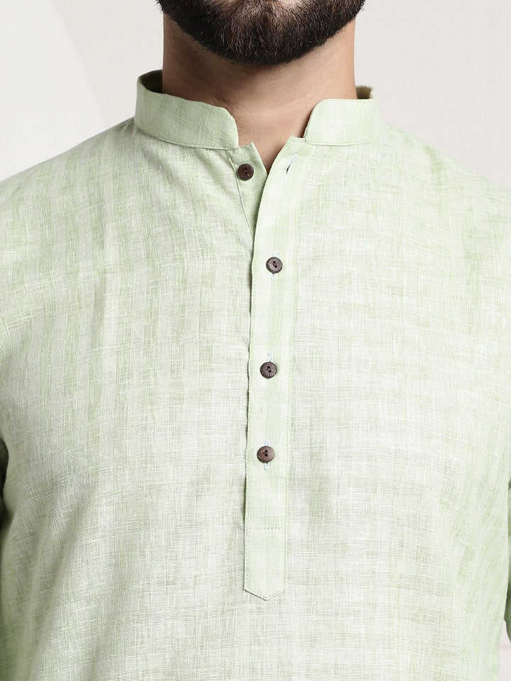 SOJANYA Men Green Thread Work Dobby Kurta