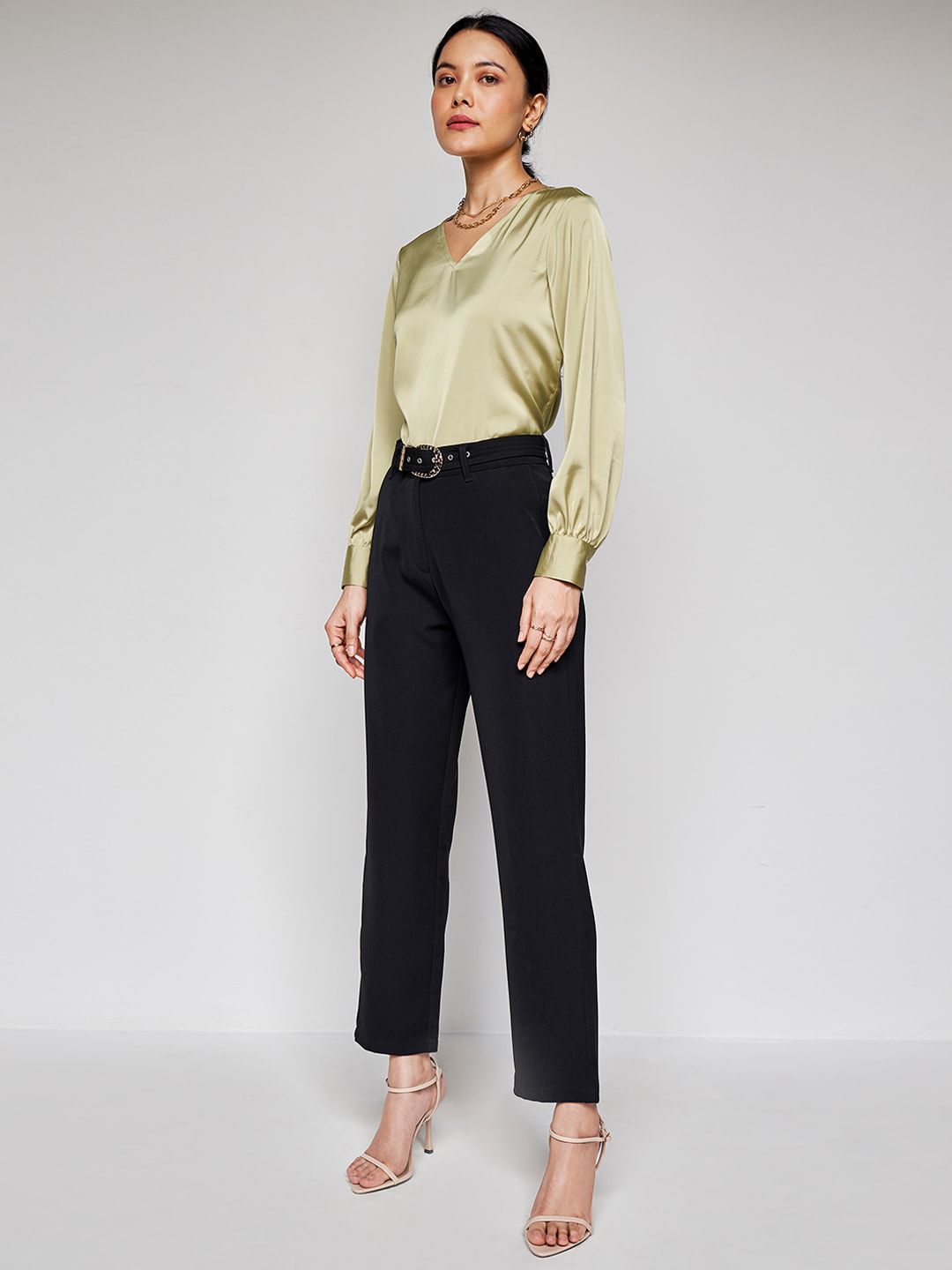 AND V Neck Long Sleeves Top