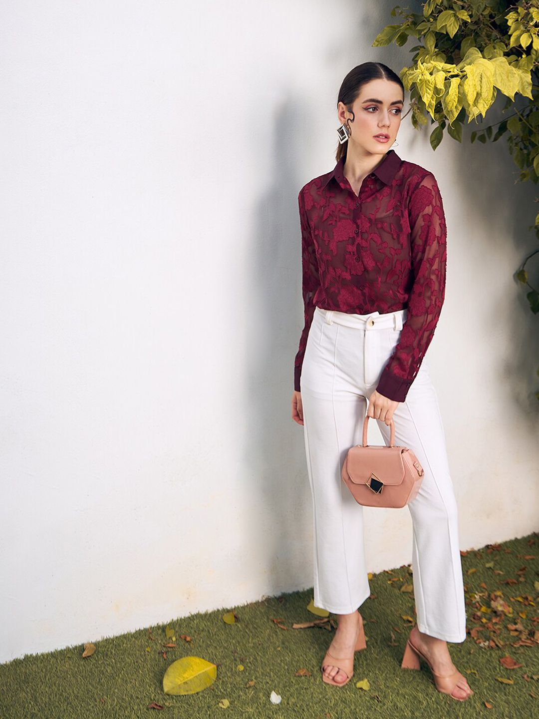 Berrylush Maroon Self Design Spread Collar Casual Shirt