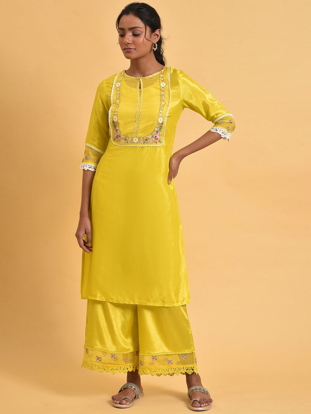 W Women Floral Embroidered Kurta
