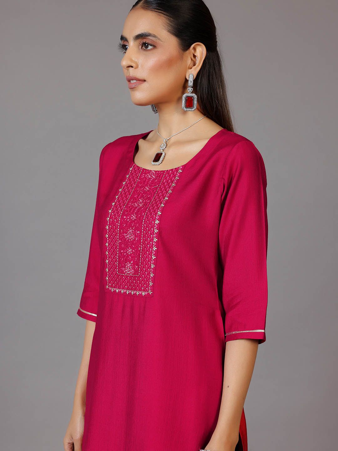 Libas Round Neck Yoke Design Three Quarter Sleeves Thread Work Kurta