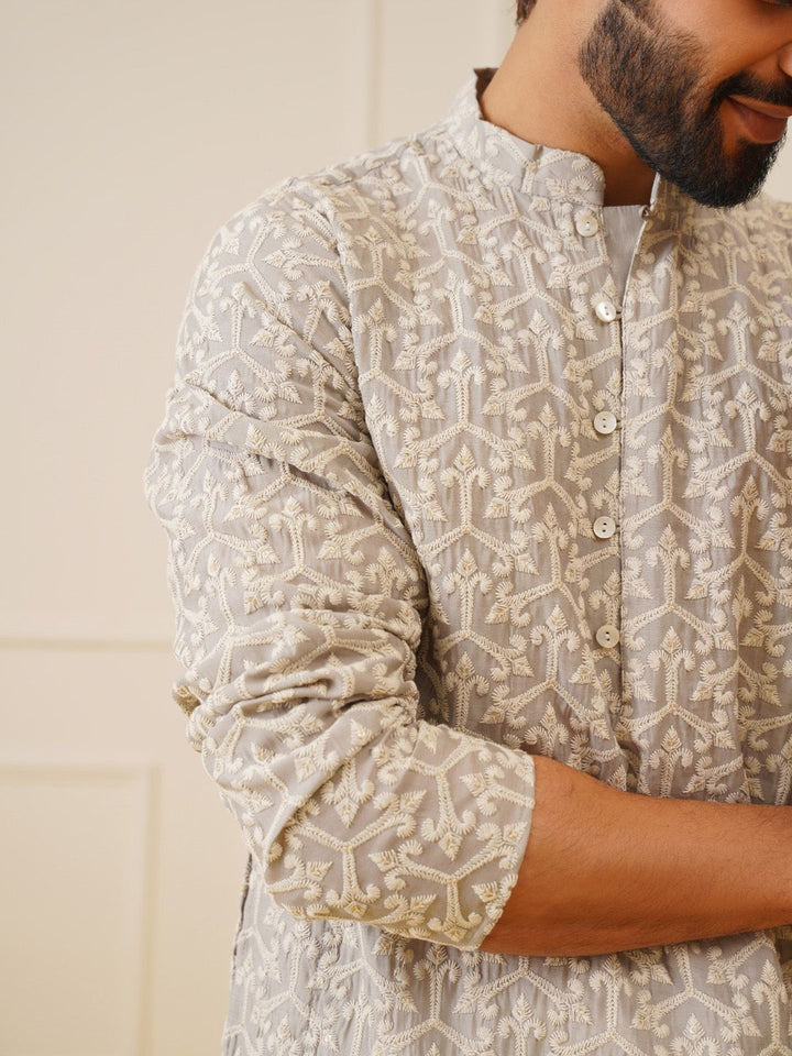 Jompers Ethnic Motifs Embroidered Regular Chikankari Kurta with Pyjamas